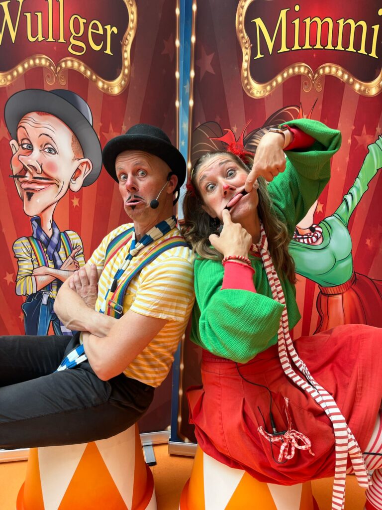 Artisterna Wullger och Mimmi.