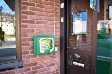Hjärtstartare dygnet runt vid kommunhuset
