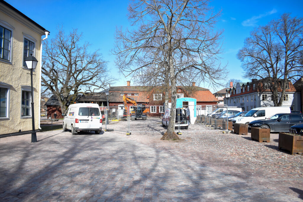 Arbetsområdet vid Stora torget sett från Stadshotellet.